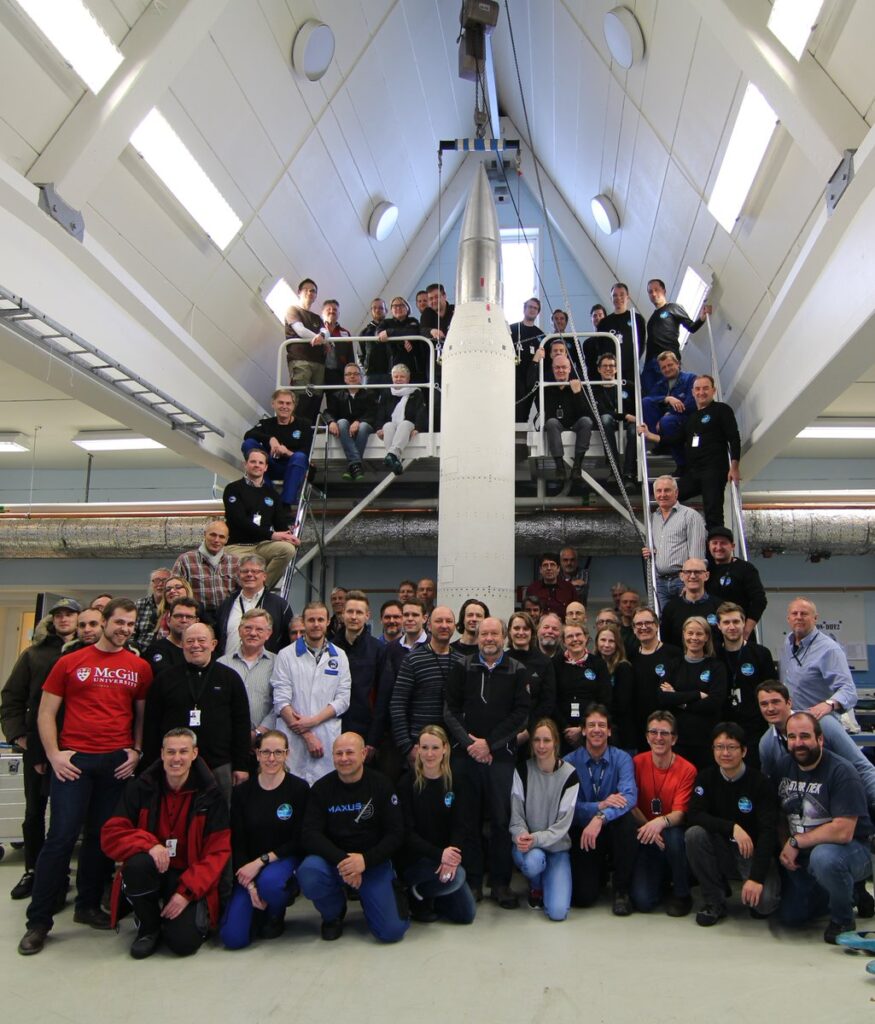 SSC Maxus9 team with
Vorticity's Project engineers